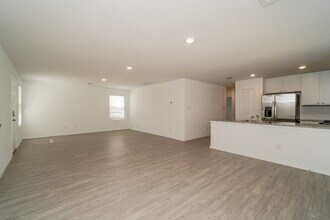 8803 Barrow Path in Converse, TX - Foto de edificio - Building Photo