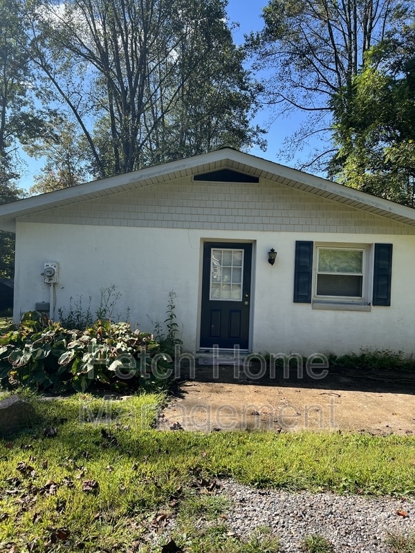 1272 Park Rd in Elverson, PA - Building Photo - Building Photo