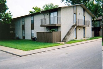 Kingridge Apartments in Greenville, TX - Building Photo - Building Photo