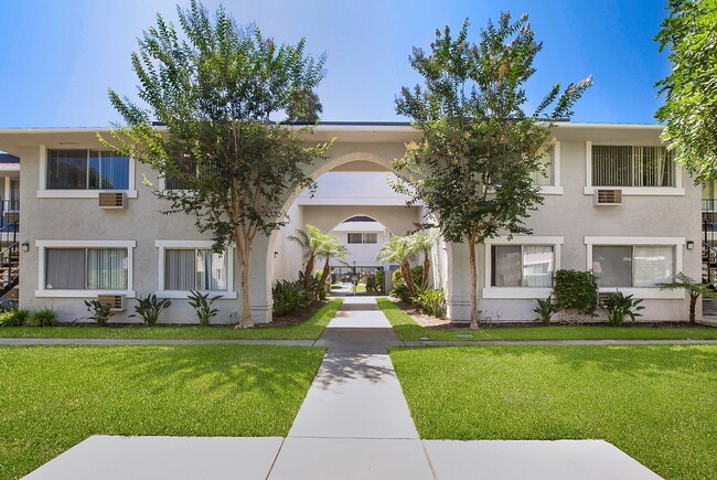 Montejo in Garden Grove, CA - Building Photo - Building Photo