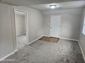 47 Collins St in Keansburg, NJ - Building Photo - Building Photo