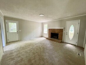 111 Bickleigh Rd in Irmo, SC - Foto de edificio - Building Photo