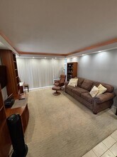 98-500-500 Koauka Loop in Aiea, HI - Building Photo - Building Photo