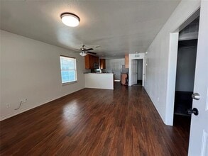 914 Irma St in Fort Worth, TX - Building Photo - Building Photo