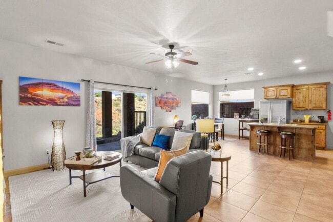 509 N Creek Ridge Cir, Unit Basement