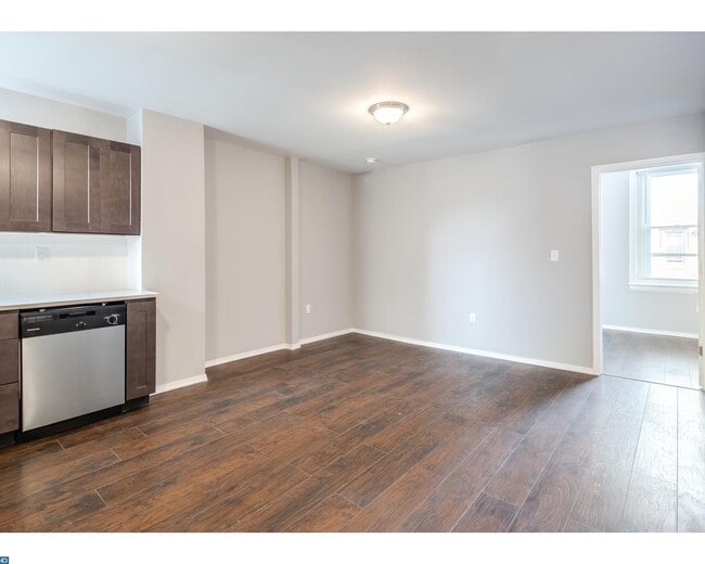 1340 S 22nd St, Unit 2 in Philadelphia, PA - Building Photo - Building Photo