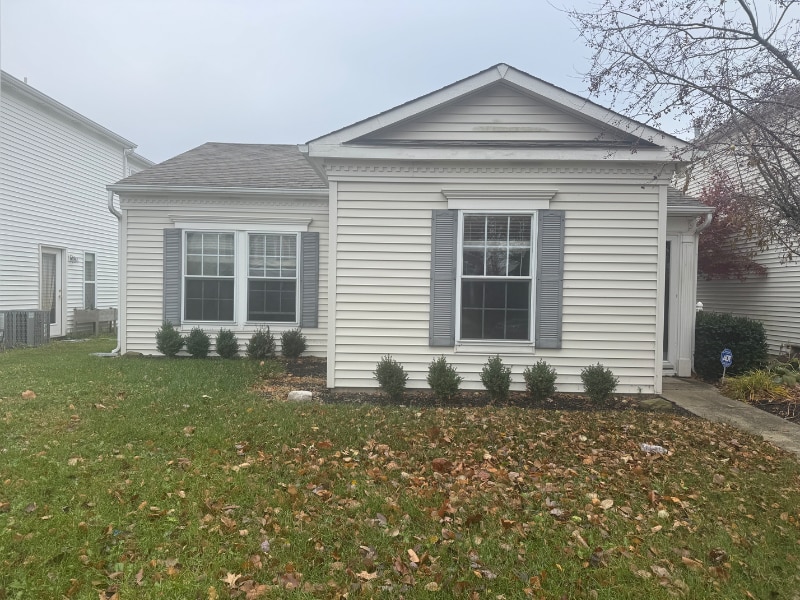 12805 Courage Crossing in Fishers, IN - Foto de edificio