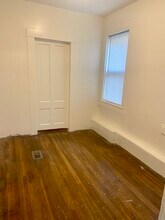 7 Court St, Unit 1 in Woburn, MA - Foto de edificio - Building Photo