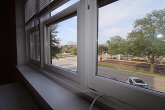 622 N Western Ave in Lake Forest, IL - Building Photo - Building Photo