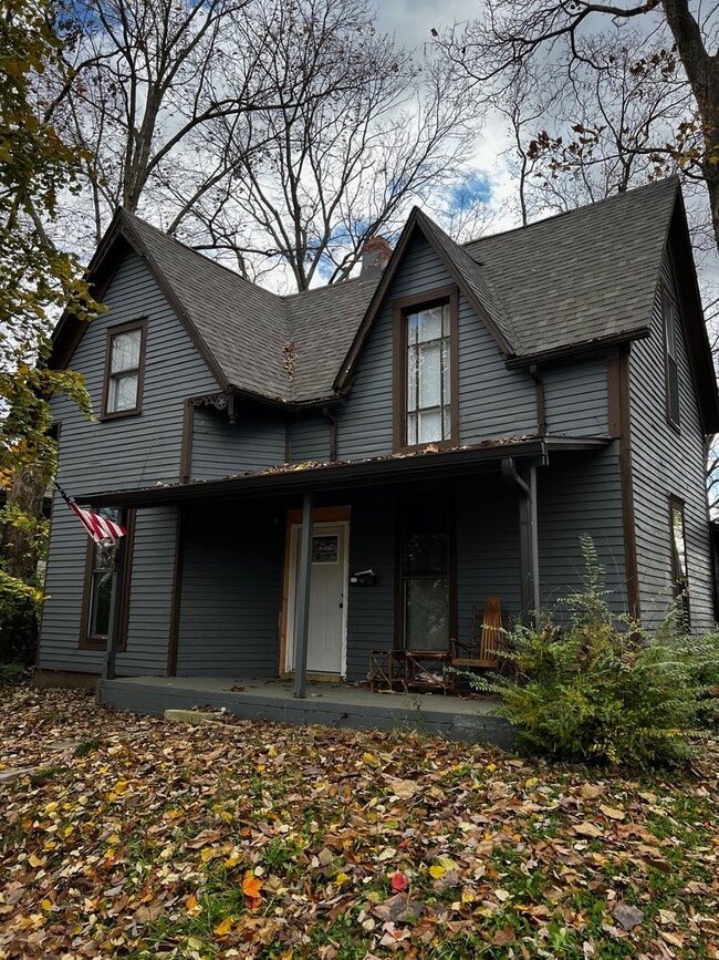property at 514 E 2nd St