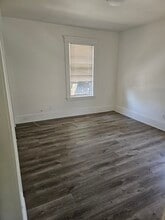 25 Sunset Ave, Unit second Floor in Methuen, MA - Building Photo - Building Photo