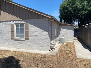 2050 Richard Way in Ceres, CA - Building Photo - Building Photo