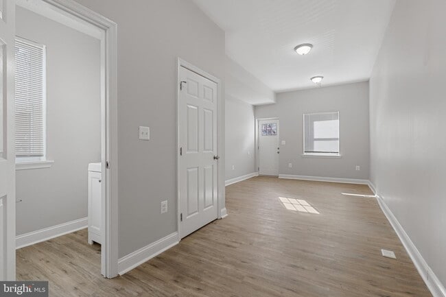 801 N Rose St photo'