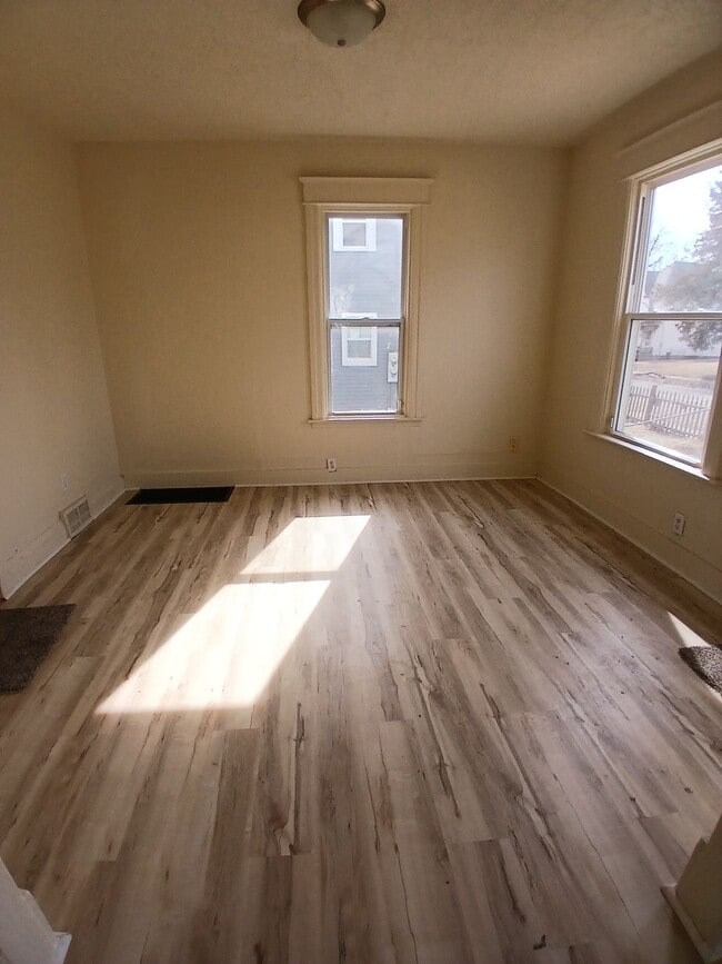 231 Forest Ave in Rockford, IL - Building Photo - Building Photo