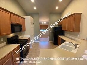 2406 Pleasanton Ct SE in Lacey, WA - Building Photo - Building Photo