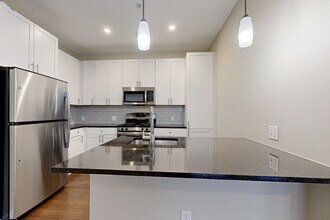32-34 Clayton Blvd, Unit FL1-ID2147A in Baldwin Place, NY - Foto de edificio - Building Photo