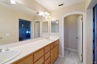 2931 Edgewater Dr in Santa Rosa, CA - Building Photo - Building Photo