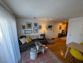 15 Euston Rd, Unit 19 in Boston, MA - Building Photo - Building Photo