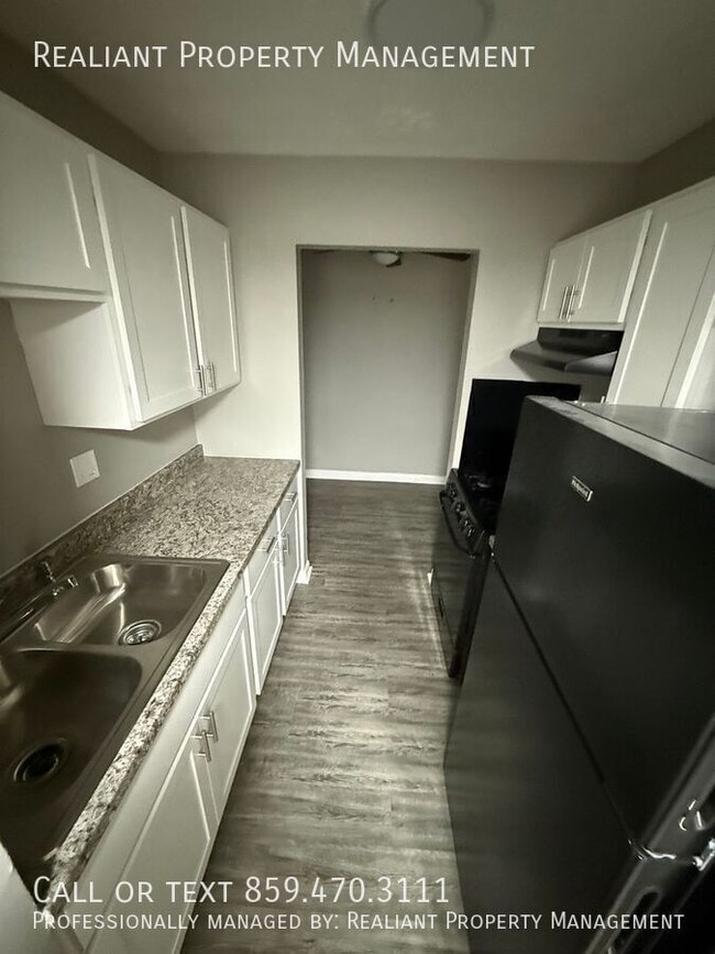 property at 2082 Fairmont Ct