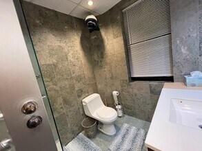 90 Main St in Mineola, NY - Building Photo - Building Photo