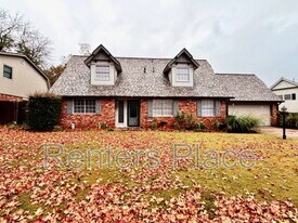 6310 S 72nd E Pl in Tulsa, OK - Building Photo