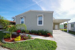 4348 Theresa Ct in Greenacres, FL - Building Photo