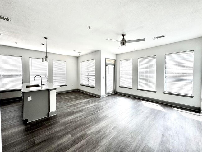 property at 3333 Weslayan St