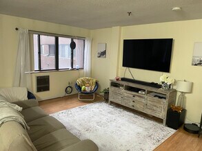 147 Kelton St, Unit 715 in Boston, MA - Building Photo - Building Photo