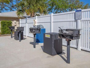 8535 Congress St in Port Richey, FL - Building Photo - Building Photo