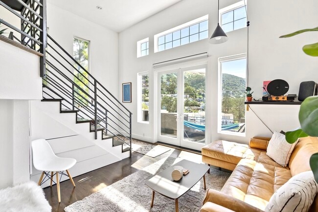 property at 239 Tulare St