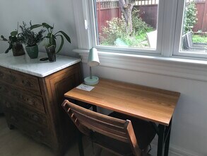 932 Delaware St, Unit Charming Studio with Kitchenette in Berkeley, CA - Foto de edificio - Building Photo