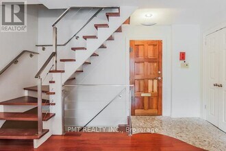 28 Admiral Rd in Toronto, ON - Building Photo - Building Photo