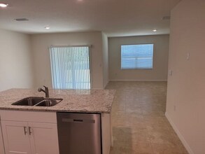 1328 Lawndale Ct in Ormond Beach, FL - Building Photo - Building Photo