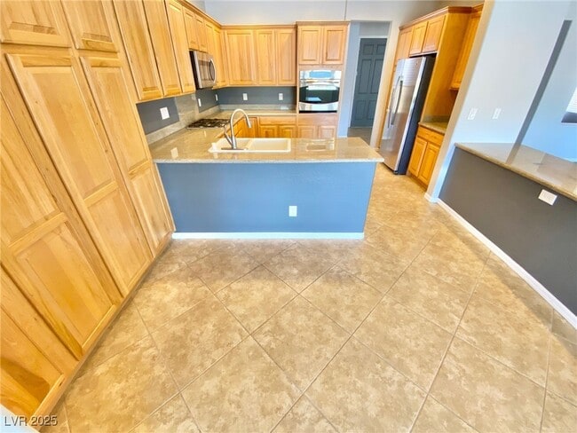 7249 Lansbrook Ave in Las Vegas, NV - Building Photo - Building Photo