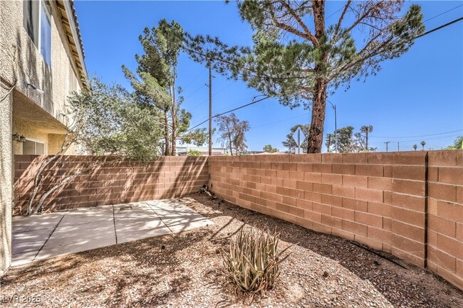 property at 1452 Rothwell Ct