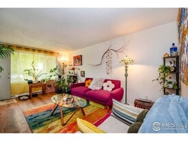 824 Meeker St in Longmont, CO - Building Photo