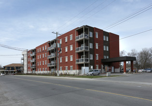 1615 Laurier St in Clarence-Rockland, ON - Building Photo - Building Photo