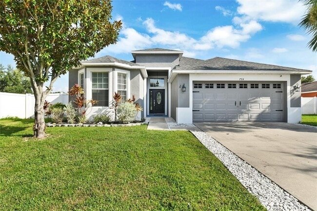 7514 Forest Mere Dr in Riverview, FL - Building Photo - Building Photo