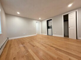 44 Franklin St in Medford, MA - Building Photo