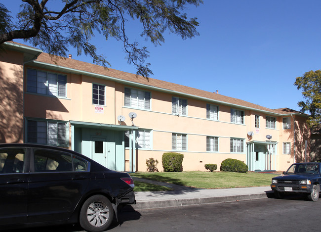 Buckingham Apartments in Los Angeles, CA - Building Photo - Building Photo