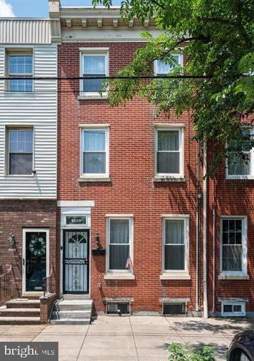 property at 1112 E Moyamensing Ave