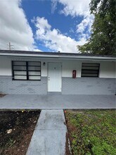 4100 SW 19th St in West Park, FL - Building Photo - Building Photo