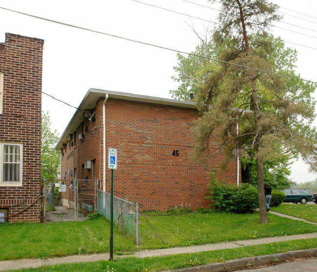 45 W Neff St in Columbus, OH - Foto de edificio - Building Photo