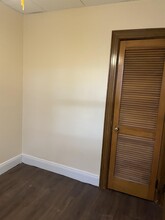 36 Humphrey Ave in Bayonne, NJ - Building Photo - Building Photo