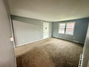11 Hamilton Pl in Cohoes, NY - Building Photo - Building Photo