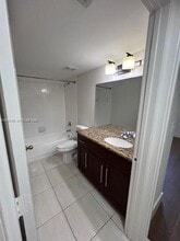 520 SW 111th Ave in Pembroke Pines, FL - Building Photo - Building Photo