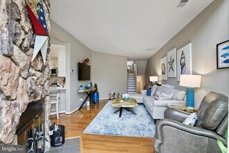 11218 Harbor Ct in Reston, VA - Building Photo - Building Photo