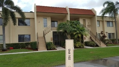 16491 Blatt Blvd, Unit 102 in Weston, FL - Building Photo - Building Photo