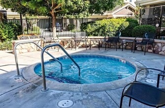 9621 Coney Island Cir in Elk Grove, CA - Building Photo - Building Photo