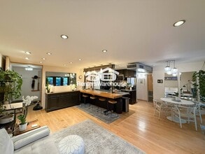 2227 Canyon Blvd in Boulder, CO - Building Photo - Building Photo